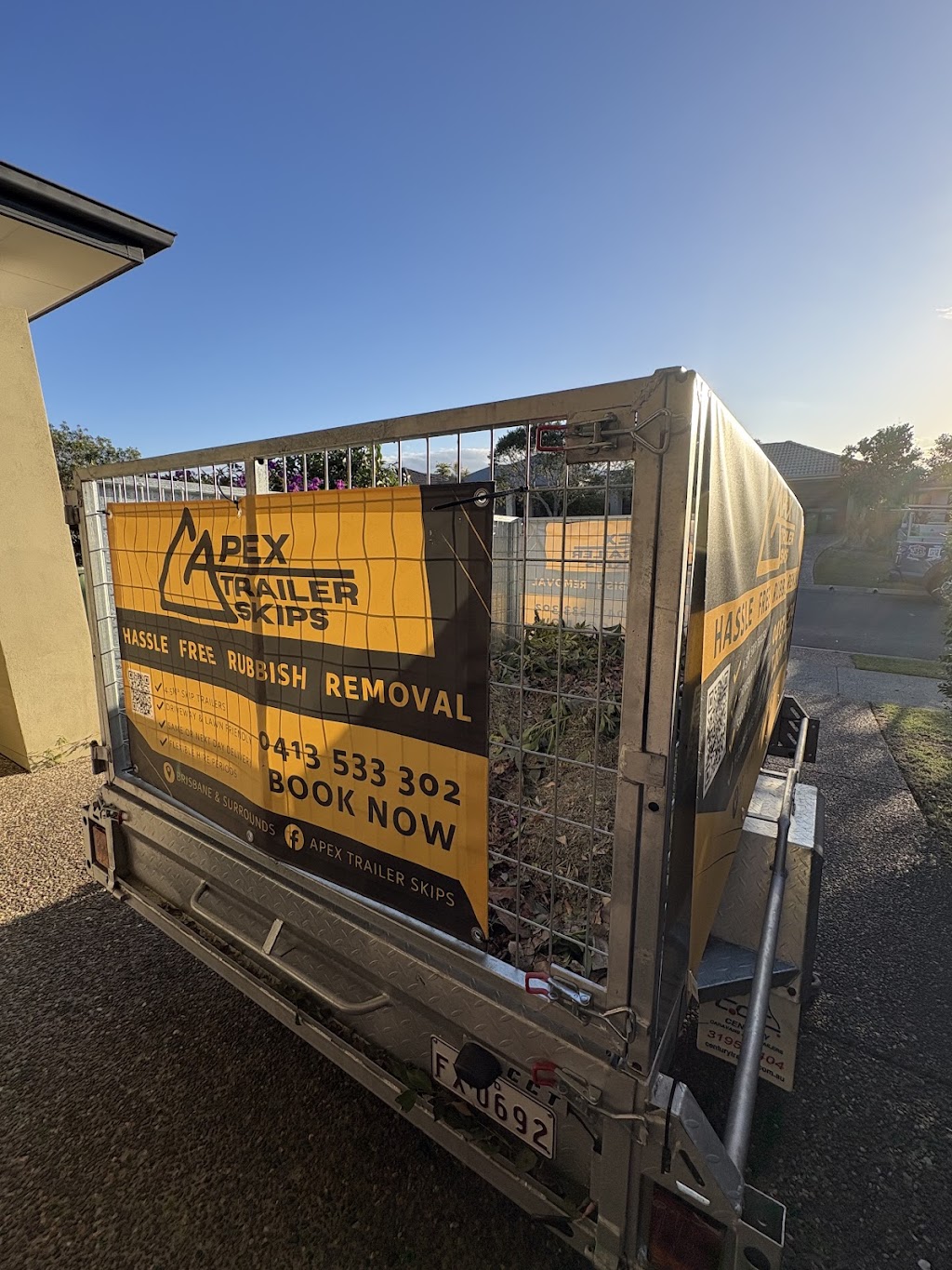 Apex Trailer Skips | 2 Queen St, Redcliffe QLD 4020, Australia | Phone: 0413 533 302
