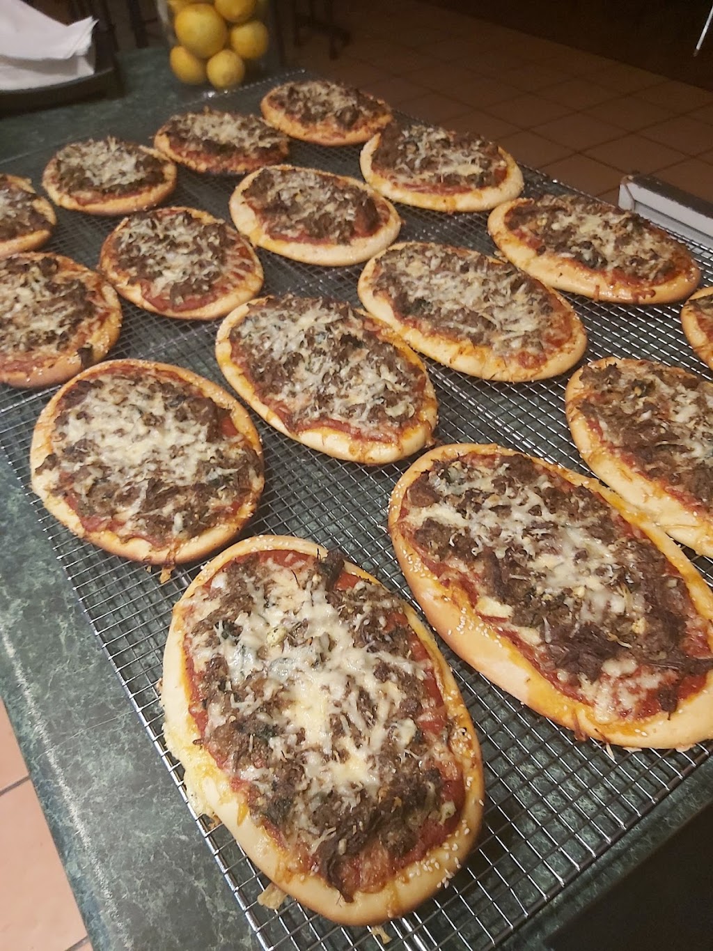 BIG BOUCHE | 125-133 Lucas Dr, Lamb Island QLD 4184, Australia | Phone: 0460 820 390