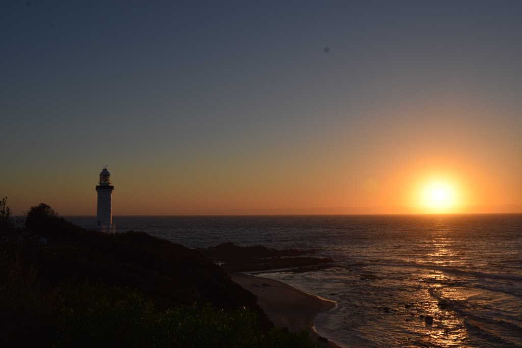 Norah Head Lighthouse Quarters | 40 Bush St, Norah Head NSW 2263, Australia | Phone: 0452 564 102