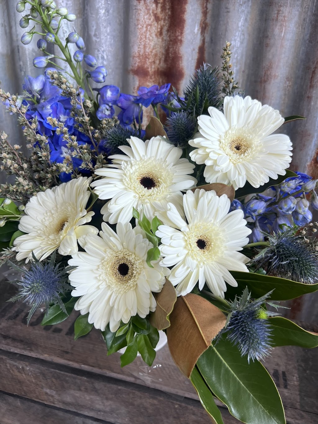 Dusty & Rusty Florist Oakey | 178 Bridge St, Oakey QLD 4401, Australia | Phone: (07) 2114 7405