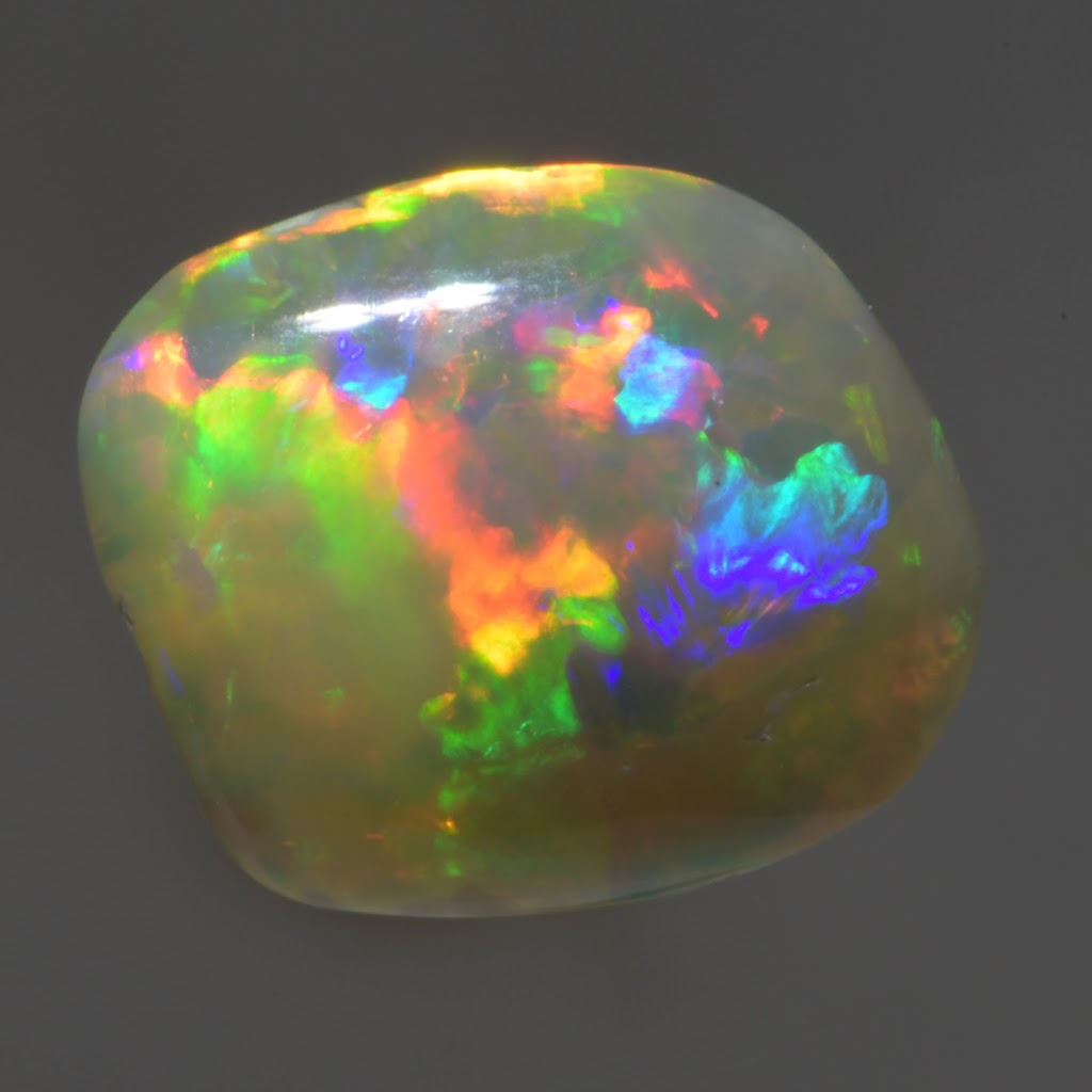 Black Lightning Opals sales "by appointment only" | 2 Highgrove Circuit, Peregian Springs QLD 4573, Australia | Phone: (07) 5471 2305