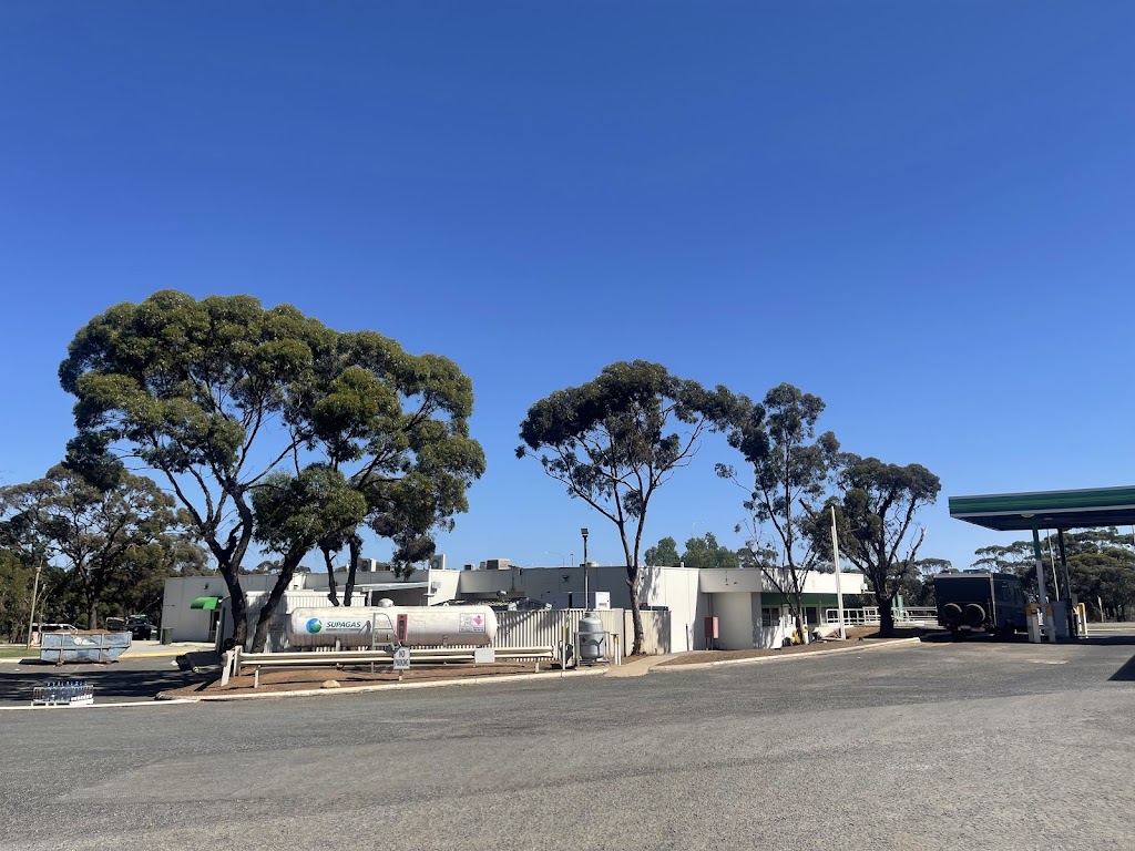 bp Truckstop | 1 Evye Hwy, 1/1 Coolgardie Esperance Hwy, Norseman WA 6443, Australia | Phone: (08) 9039 1010