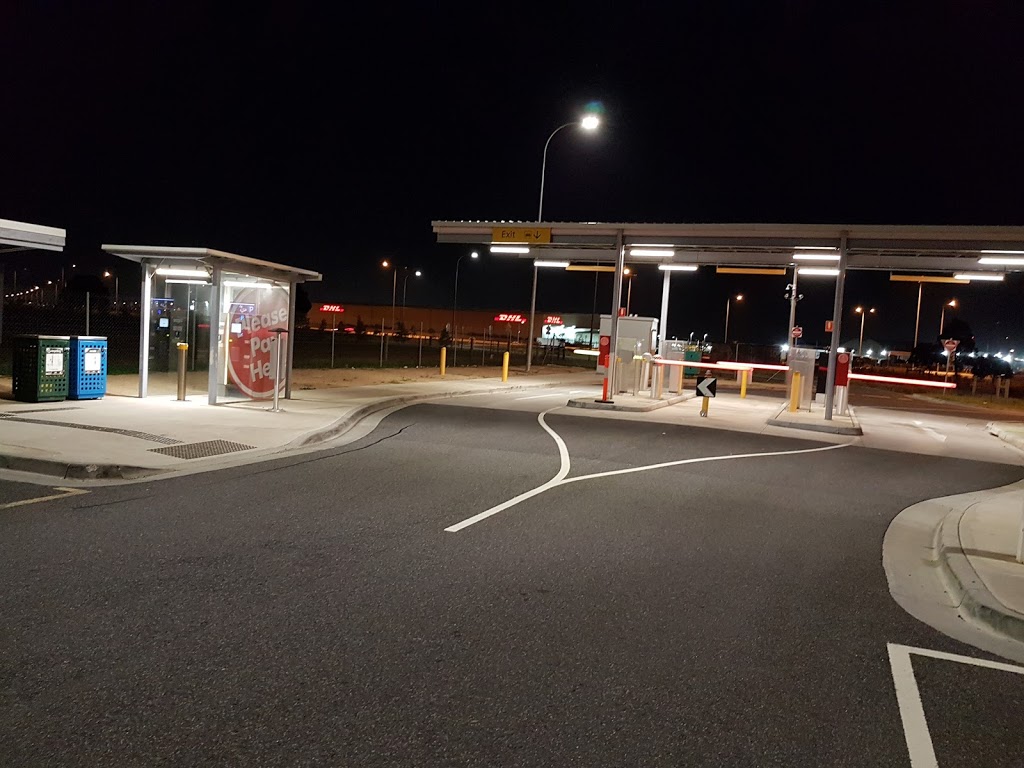 Ring And Ride | parking | Airport Dr & Mercer Drive, Melbourne Airport VIC 3045, Australia | 0392971318 OR +61 3 9297 1318