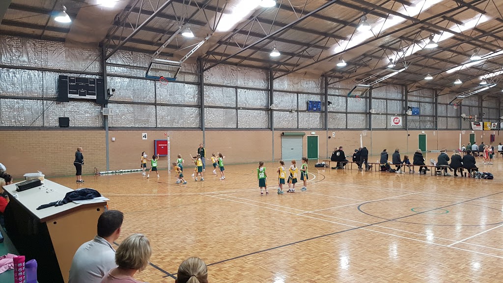 Ray Owen Sports Centre | gym | Grove Rd & Gladys Rd, Lesmurdie WA 6076, Australia