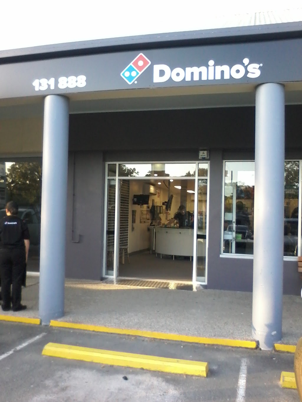 Dominos Pizza Beachmere | meal takeaway | Shop 3/874 Beachmere Rd, Beachmere QLD 4510, Australia | 0754326020 OR +61 7 5432 6020