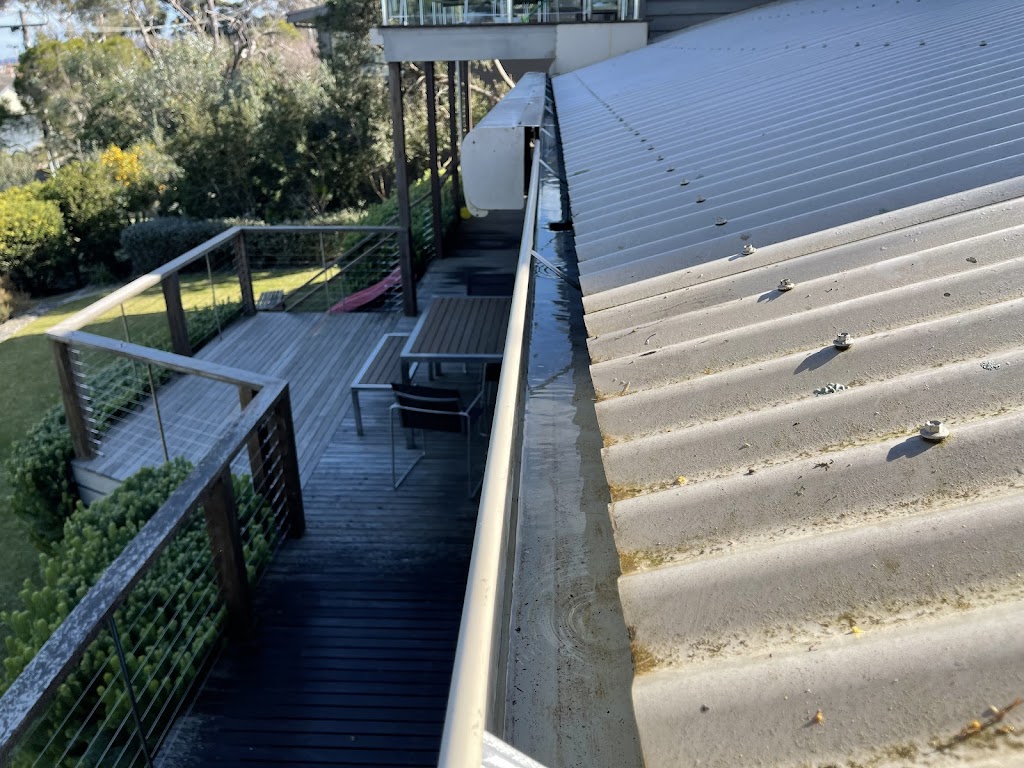 The Gutter Cleaning Co. Mornington Peninsula | 20 Whipstaff La, Safety Beach VIC 3936, Australia | Phone: (03) 9015 4451