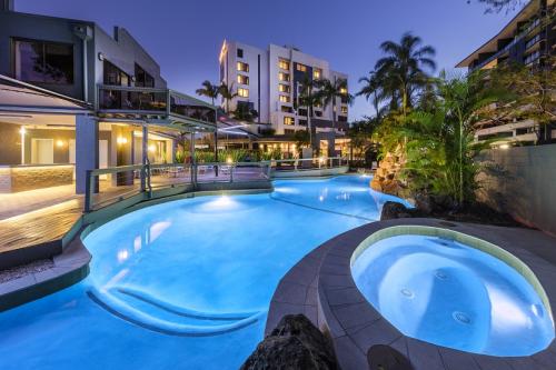 View Brisbane | lodging | Kingsford Smith Dr &, Hunt St, Hamilton QLD 4007, Australia | 0738621800 OR +61 7 3862 1800