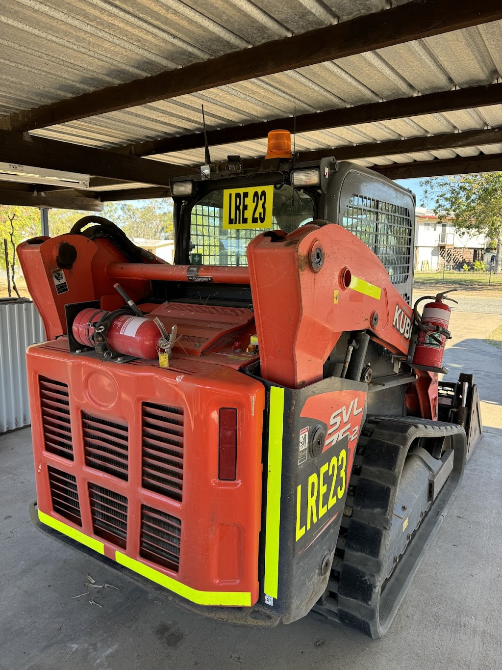 Lohrey Rural Earthworks | 6 Chappell St, Middlemount QLD 4746, Australia | Phone: 0419 483 039