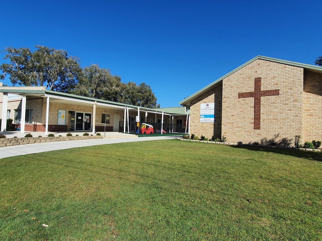 Yamba Uniting Church (Worship Sun 9:30am) and Op Shop | church | 18 Angourie Rd, Yamba NSW 2464, Australia | 0266461221 OR +61 2 6646 1221