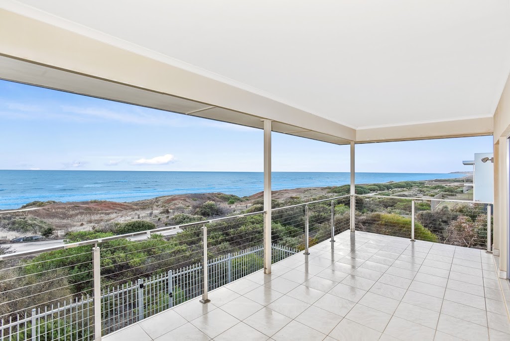 Unwind @ Avaya Sellicks Beachfront Escape | 28 Seascape View, Sellicks Beach SA 5174, Australia | Phone: 0434 541 597