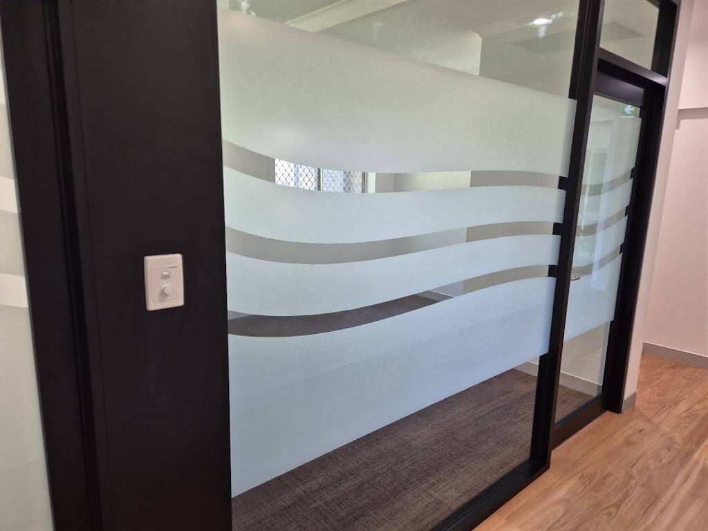 Coastline Window Tinting | bay 2, lot10/380 Pacific Hwy, North Boambee Valley NSW 2450, Australia | Phone: 0418 662 079