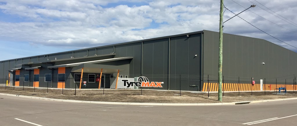 Tyremax Townsville | storage | 197/207 Webb Dr, Mount St John QLD 4818, Australia | 0744121800 OR +61 7 4412 1800