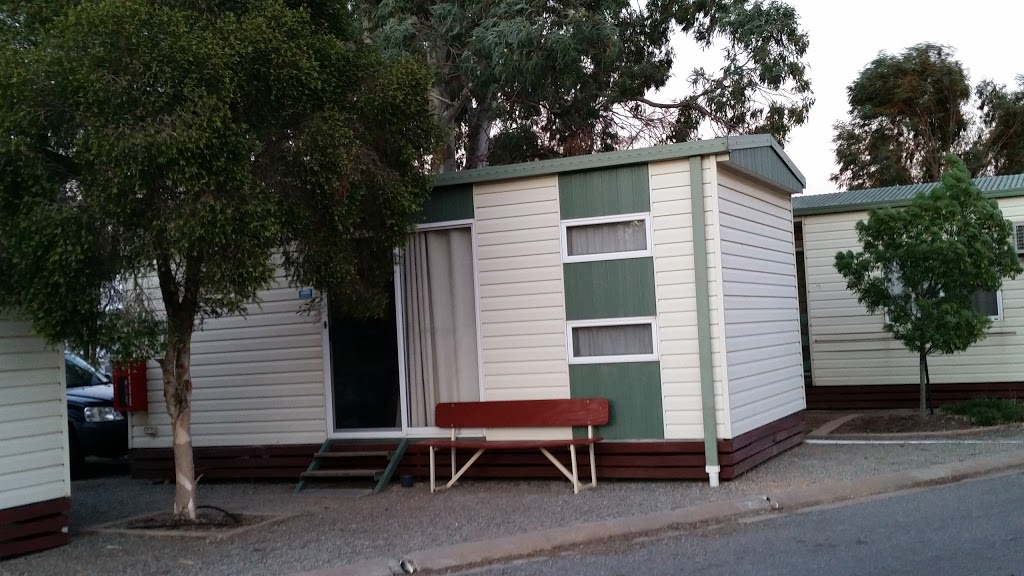 Port Pirie Beach Caravan Park | Three Chain Rd & Beach Rd, Solomontown SA 5540, Australia | Phone: (08) 8632 4275