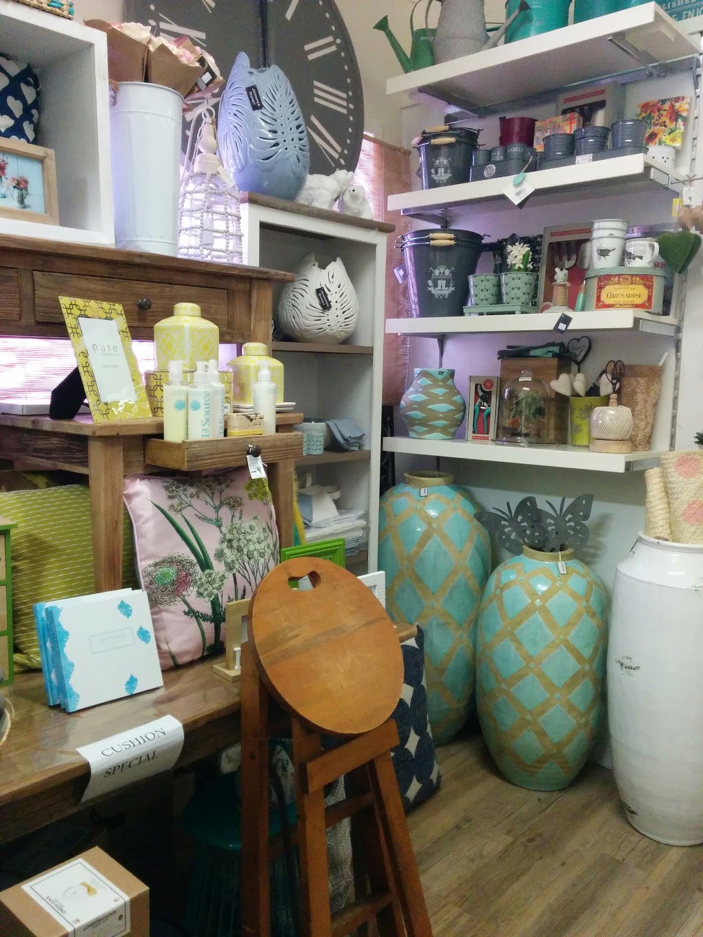 Rosemary & Thyme Boutique Garden & Gifts | store | 18A Adelaide Cres, Mount Clarence WA 6330, Australia | 0898474552 OR +61 8 9847 4552