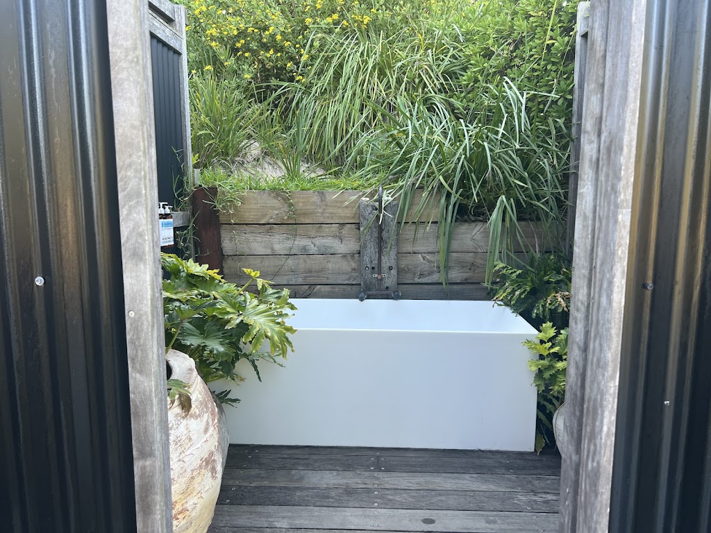 Skin & Bones | 90-92 Jerry Bailey Rd, Shoalhaven Heads NSW 2535, Australia | Phone: 0405 665 581