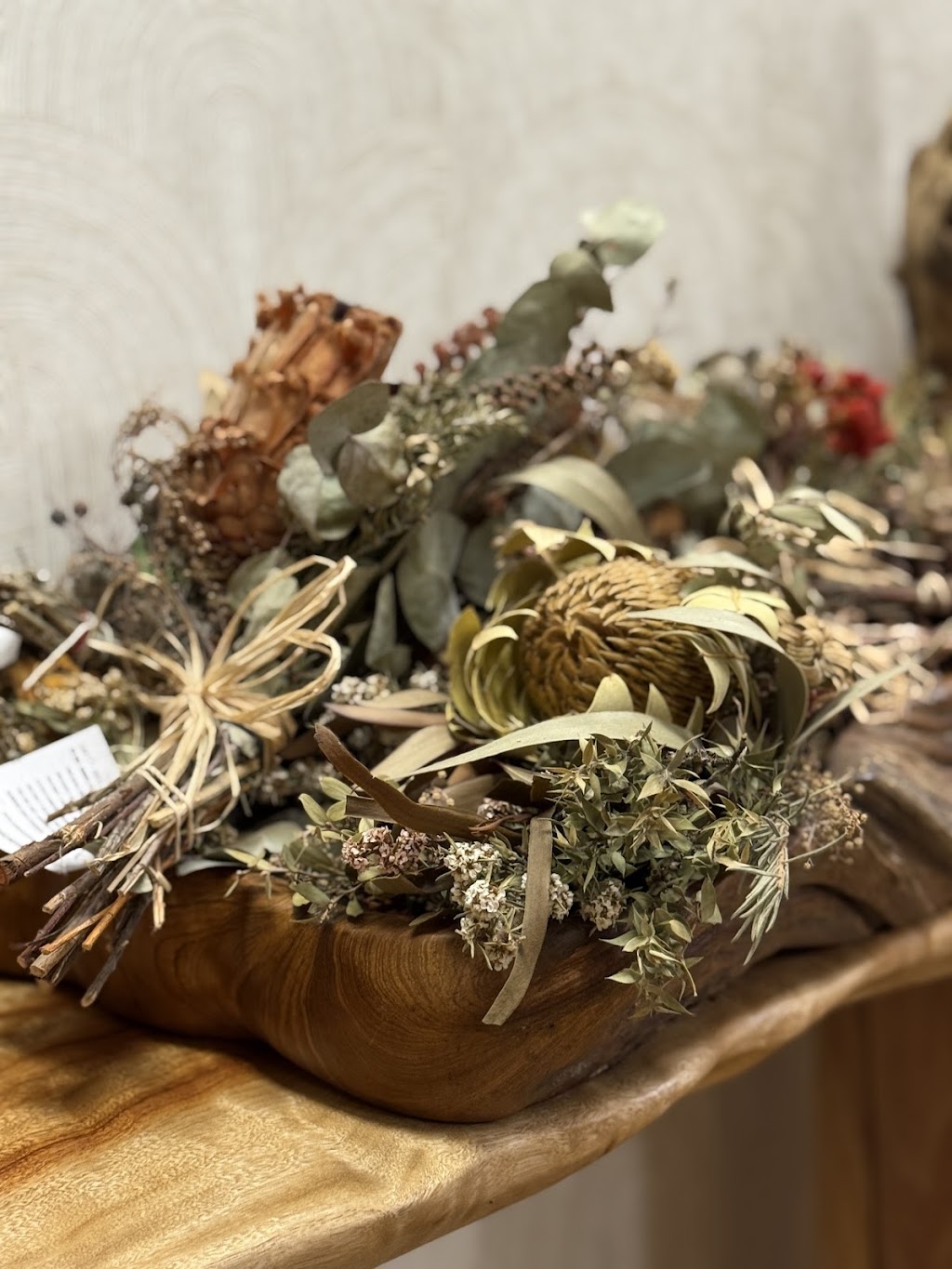 Enlightening Ridge Opal Queen Emporium | 48a Morilla St, Lightning Ridge NSW 2834, Australia | Phone: (02) 6829 0086