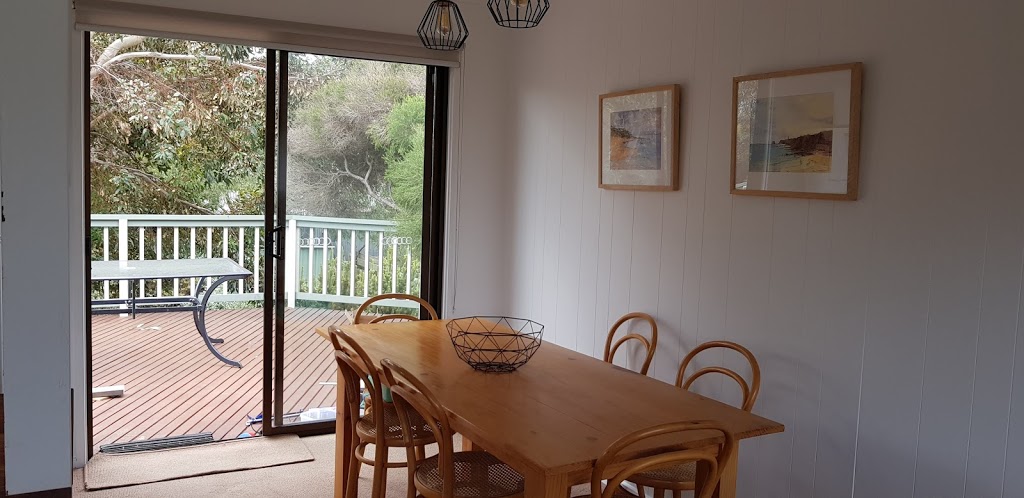 Anglesea Beach House | 27 Tenth Ave, Anglesea VIC 3127, Australia | Phone: 0412 463 454