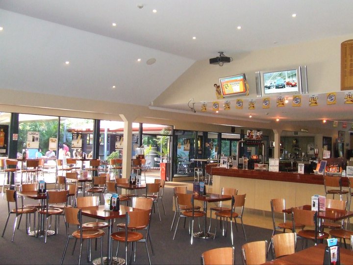 Settlers Inn Hotel | atm | 101 Hastings River Dr, Port Macquarie NSW 2444, Australia | 0265833100 OR +61 2 6583 3100