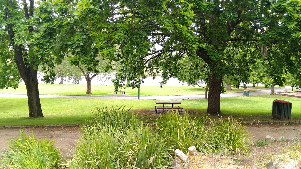 Alexandra garden | park | 1 Girdlestone St, Ararat VIC 3377, Australia