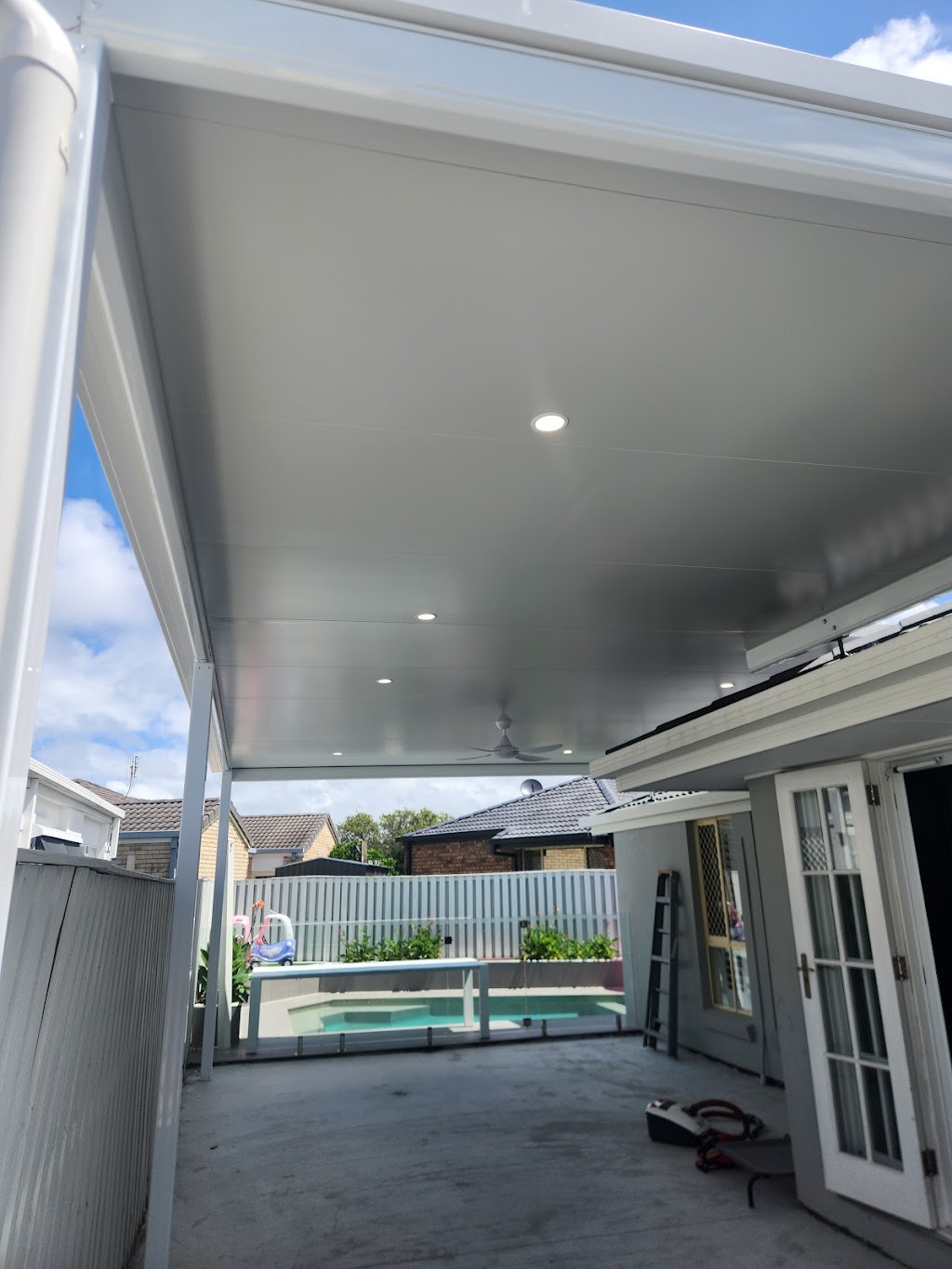 Marrick Electrical Services | 43 Hibertia Ave, Elanora QLD 4221, Australia | Phone: 0423 411 169