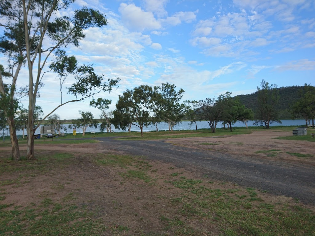 Lake Elphinstone Campsite | campground | Elphinstone QLD 4742, Australia