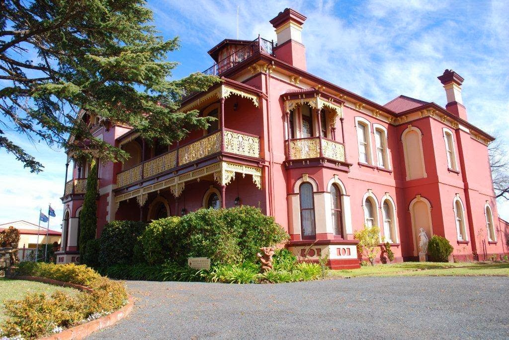 Historic Stannum House | lodging | 114 Rouse St, Tenterfield NSW 2372, Australia | 0267365538 OR +61 2 6736 5538