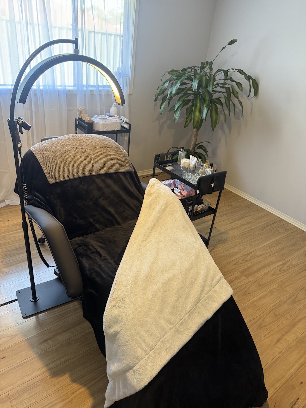Barossa Beauty Lodge | 11 Altmann St, Moculta SA 5353, Australia | Phone: 0460 042 719