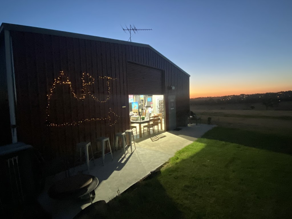 Acres of Art I Paint and Sip Pakenham | 55 Dore Rd, Pakenham VIC 3810, Australia | Phone: 0439 932 446