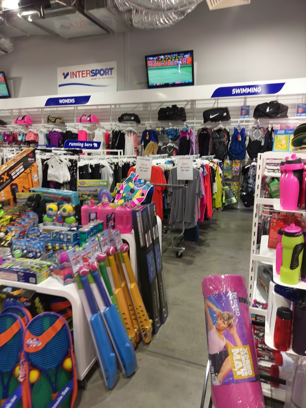 Intersport | clothing store | Harbour Town Shopping Centre, 70/727 Tapleys Hill Rd, West Beach SA 5024, Australia | 0883551120 OR +61 8 8355 1120