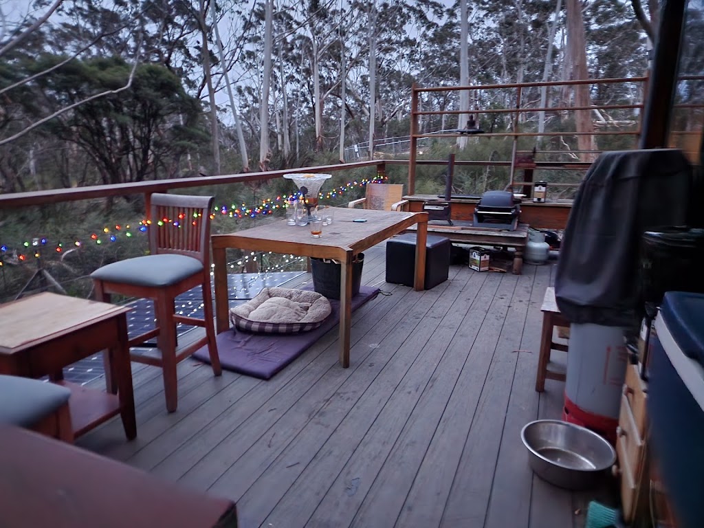 Hathill Adams Rock Water & Woodwork Retreat | 35 Bettington Rd, Blackheath NSW 2785, Australia | Phone: 0409 444 760