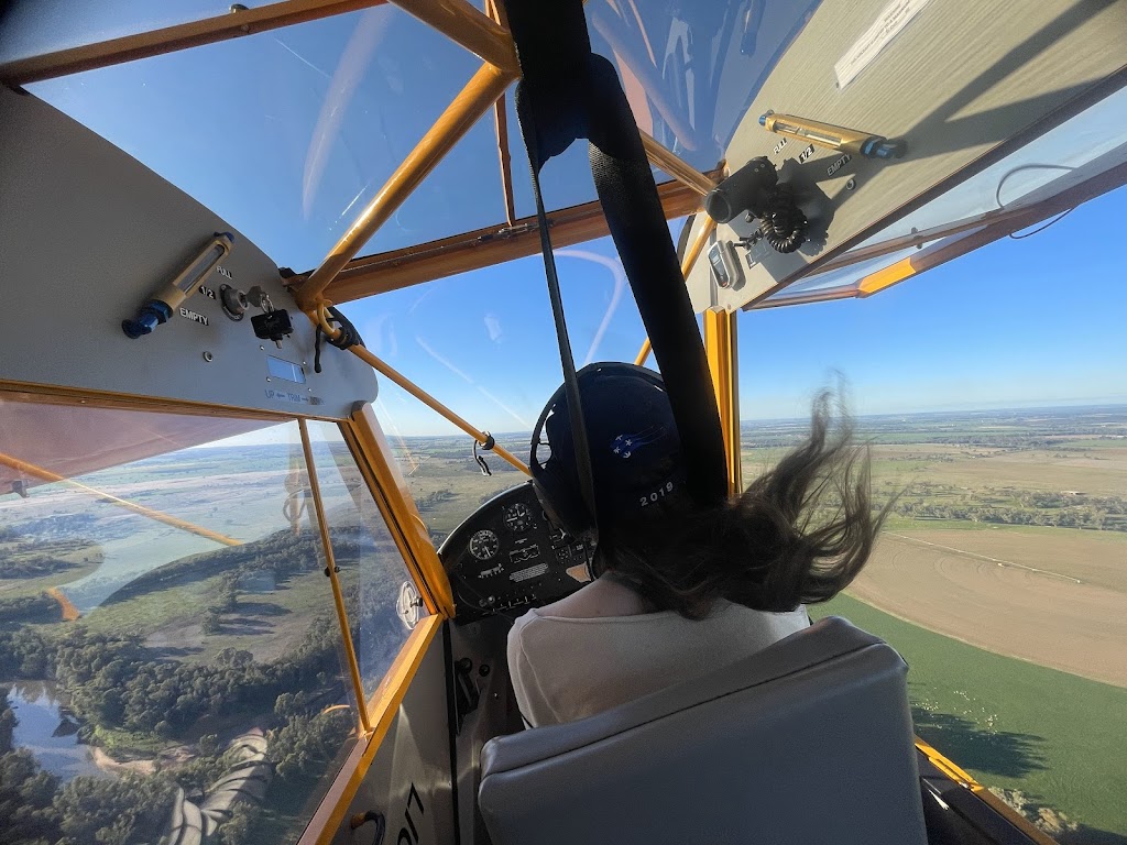 Flying with Grace | Building 7, Tom Perry Dr, Narromine NSW 2821, Australia | Phone: 0422 694 308
