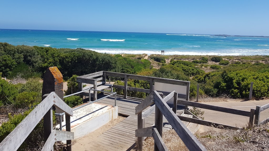 Grannys grave | 52-54 Hickford Parade, Warrnambool VIC 3280, Australia