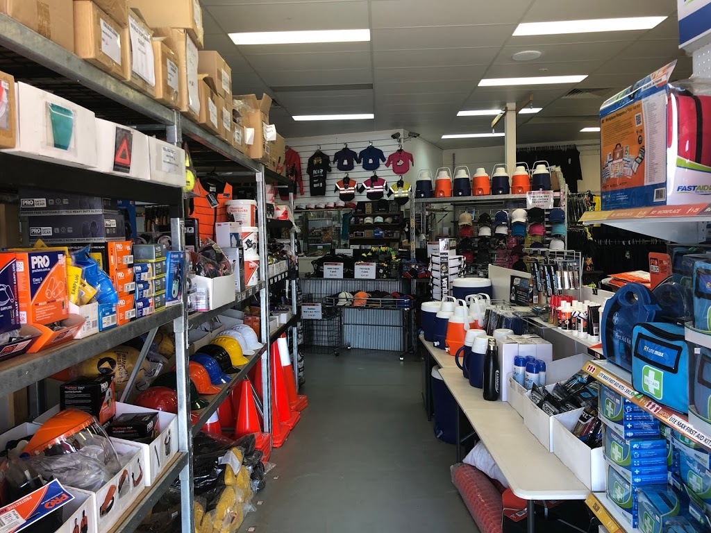 Hip Pocket Workwear & Safety Toowoomba | clothing store | 222 Anzac Ave, Harristown QLD 4350, Australia | 0746301122 OR +61 7 4630 1122