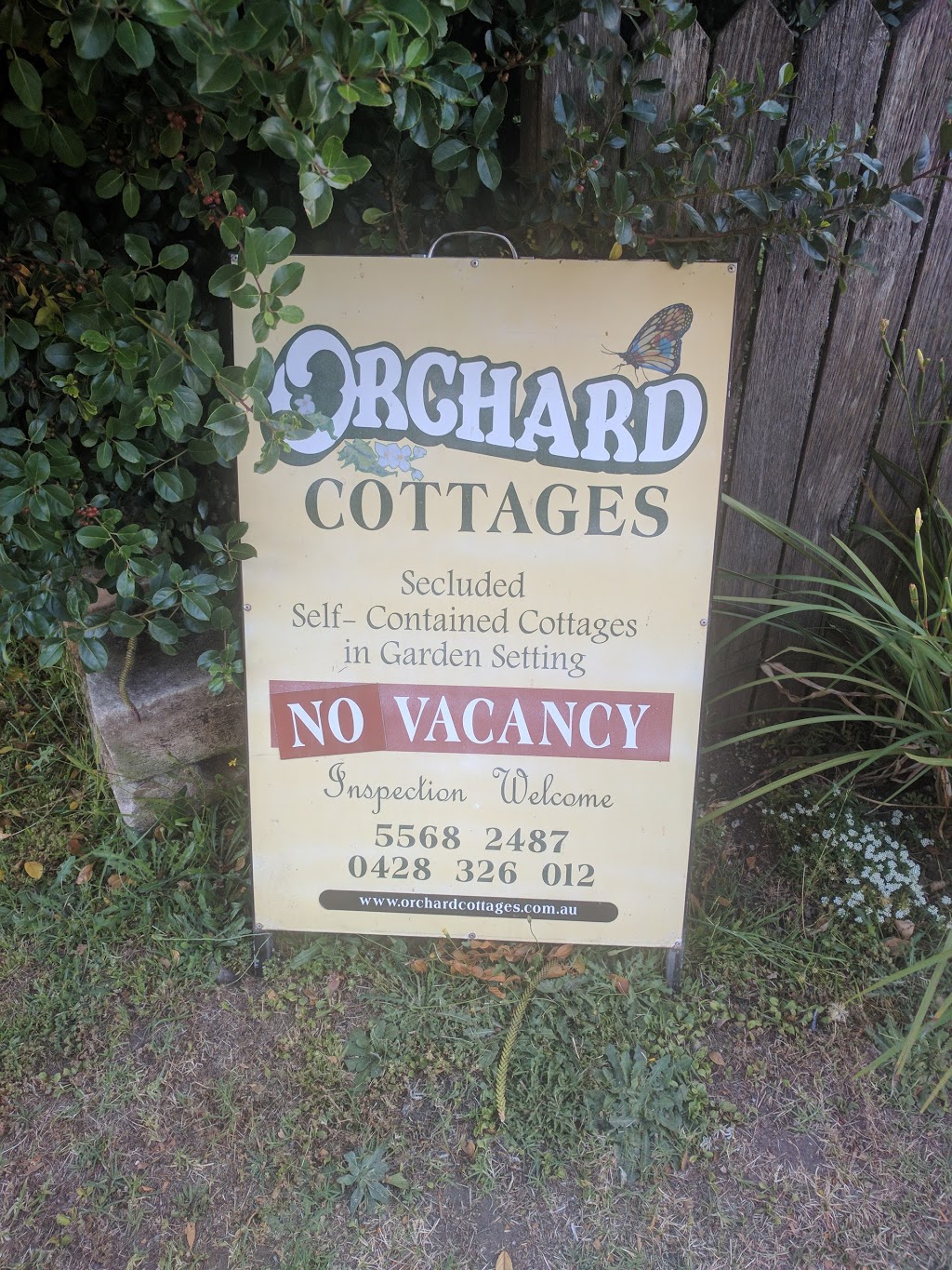 Orchard Cottages | 18 Gipps St, Port Fairy VIC 3284, Australia | Phone: 0428 326 012