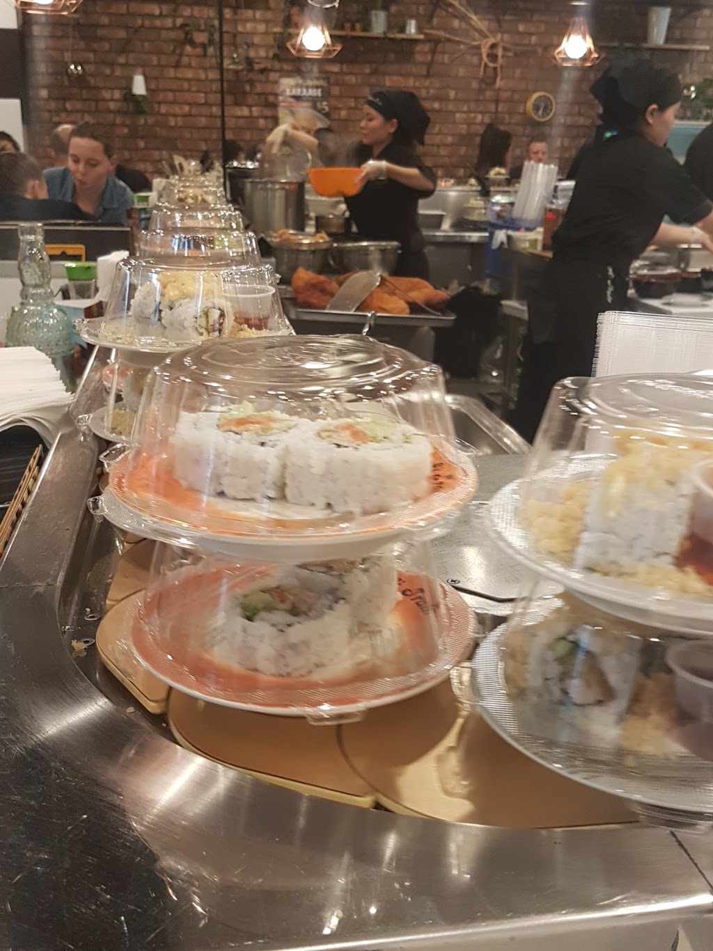 Sushi Train Carseldine | restaurant | Shop 5, Carseldine Central, 735 Beams Rd, Carseldine QLD 4034, Australia | 0738633885 OR +61 7 3863 3885