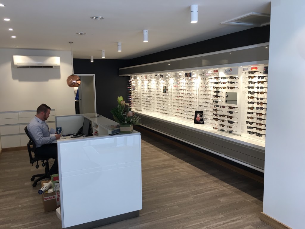 Tony Ireland EyeQ Optometrists Batemans Bay | 2/1 Orient St, Batemans Bay NSW 2536, Australia | Phone: (02) 4472 8080