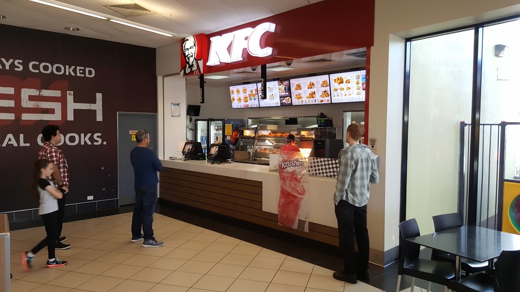 KFC Plainland | meal takeaway | 4414 Warrego Hwy, Plainland QLD 4341, Australia | 0754114286 OR +61 7 5411 4286