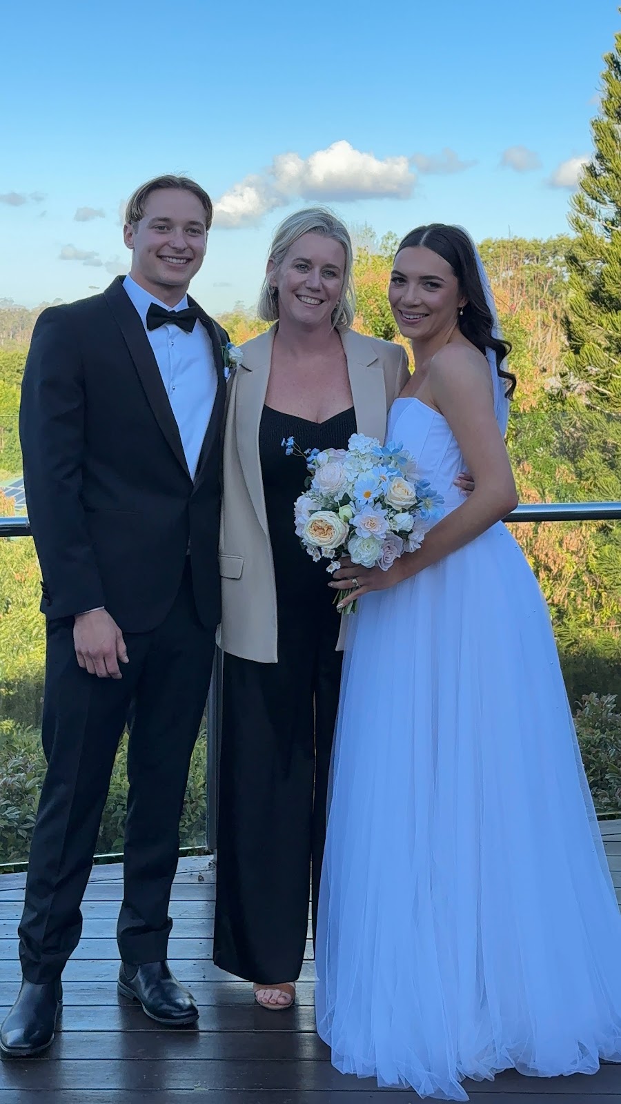 My Cele Bestie | Currumbin Creek Rd, Currumbin Valley QLD 4223, Australia | Phone: 0468 525 449