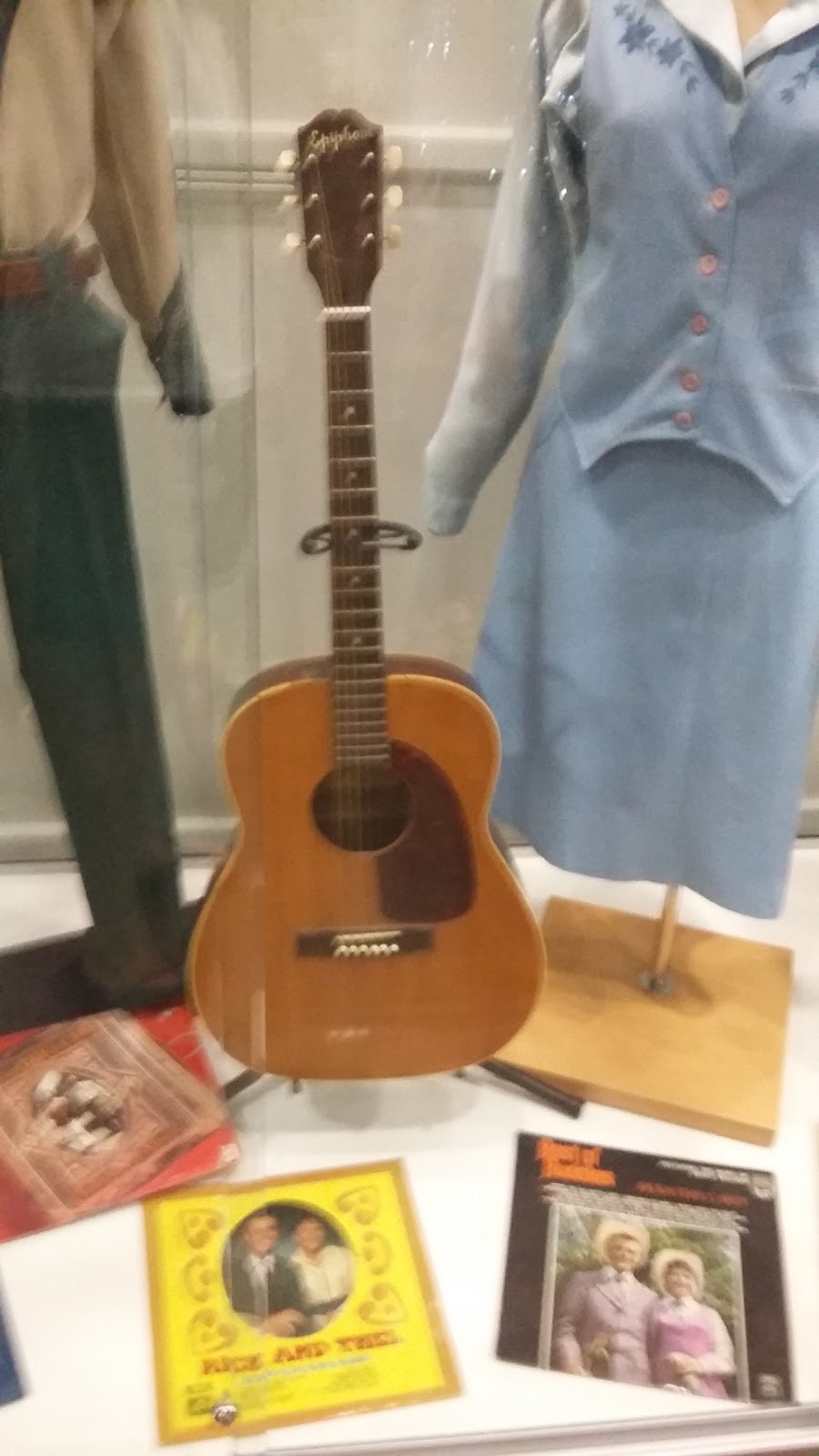 Australian Country Music Hall of Fame | museum | 561 Peel St, Tamworth NSW 2340, Australia | 0267669696 OR +61 2 6766 9696