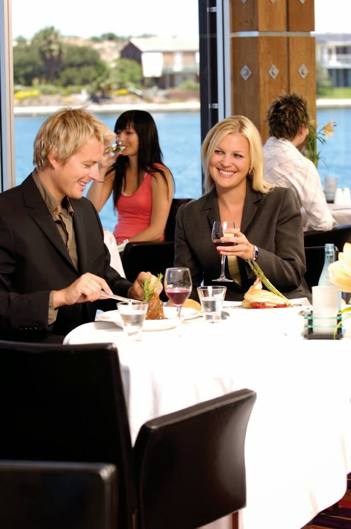 Crusoes Restaurant | 141 Brebner Dr, West Lakes SA 5021, Australia | Phone: (08) 8356 4444