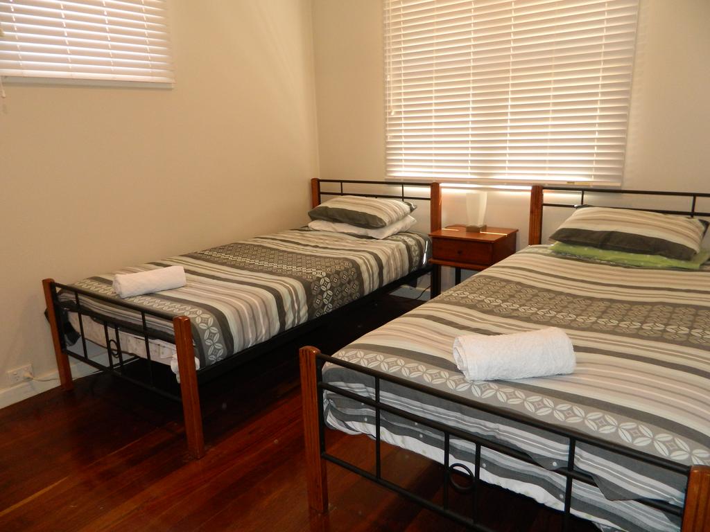 Catherine House Accommodation | lodging | 4 Catherine St, Bluff Point WA 6530, Australia | 0408345268 OR +61 408 345 268