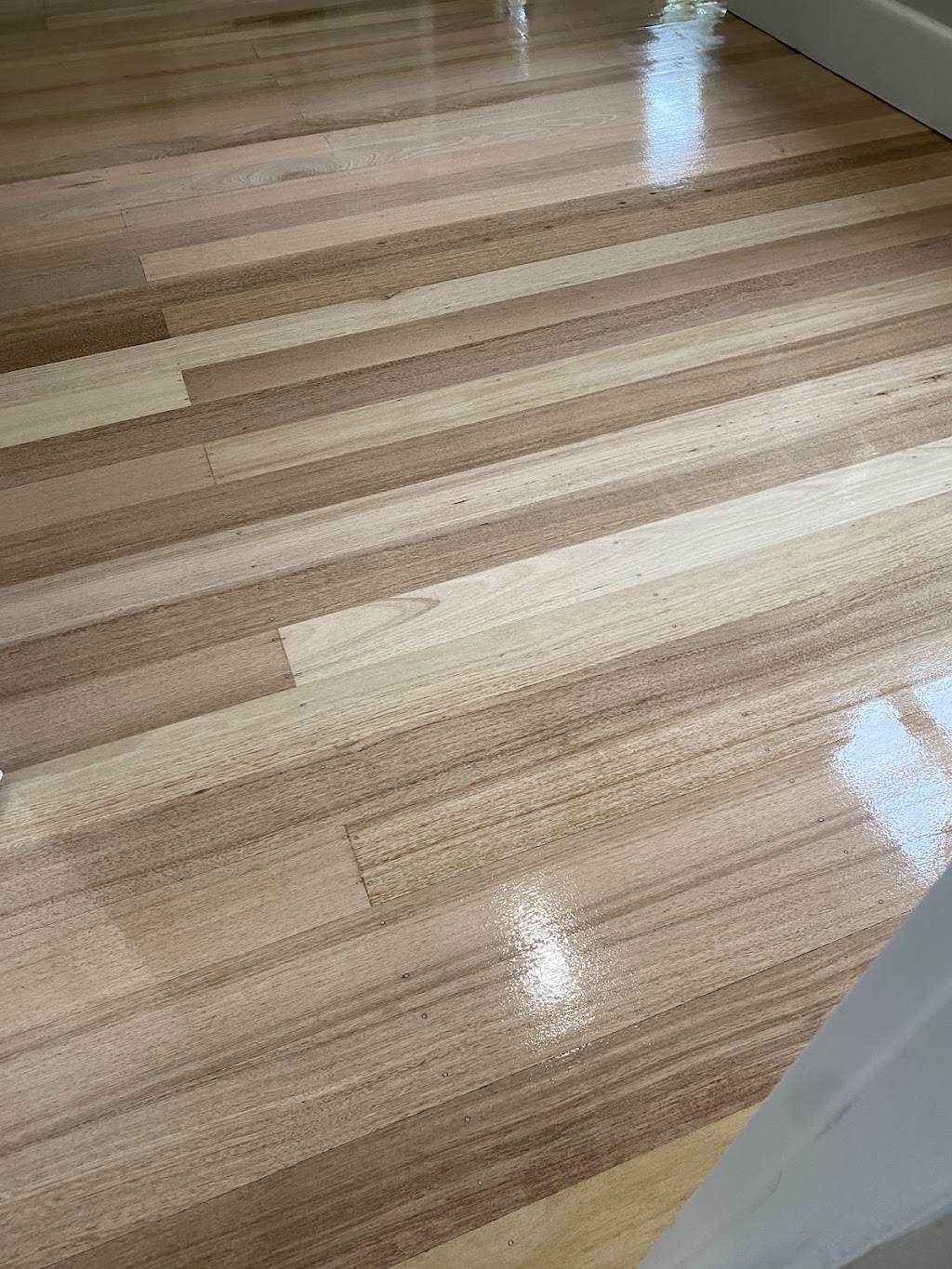 Vicman Timber Floor Sanding & Polishing | 2 Chester Pl, Bundoora VIC 3083, Australia | Phone: 0416 166 600
