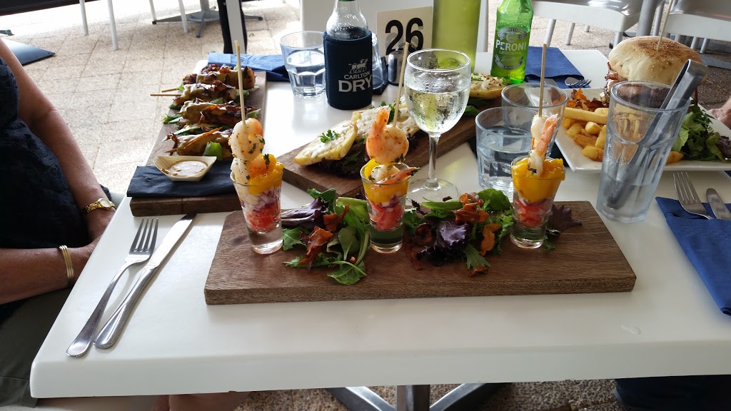 Eight on the beach | restaurant | shop 3 4/1 Railway Terrace, Rockingham WA 6169, Australia | 0895277992 OR +61 8 9527 7992