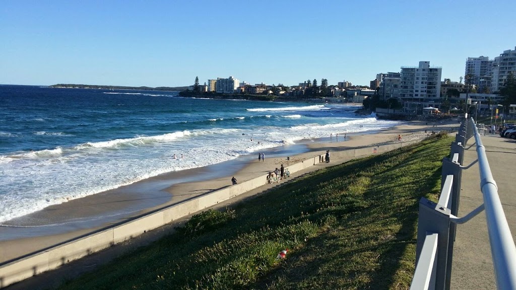 Cronulla Surfing Academy | 2 Marine Esplanade, Cronulla NSW 2230, Australia | Phone: 0422 878 000