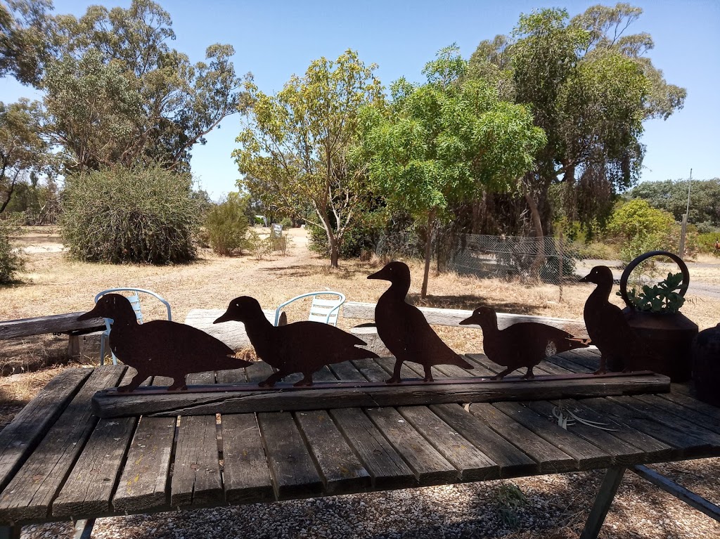 Five Ducks Farm | food | 3621 Ararat-Halls Gap Rd, Pomonal VIC 3381, Australia | 0409524017 OR +61 409 524 017