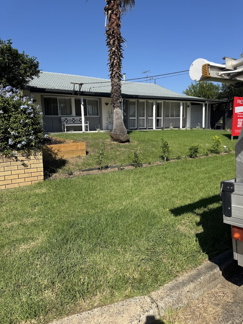 PRD Real Estate Glenmore Park | Shop 3c/90-98 Glenmore Ridge Dr, Glenmore Park NSW 2745, Australia | Phone: (02) 4704 8555