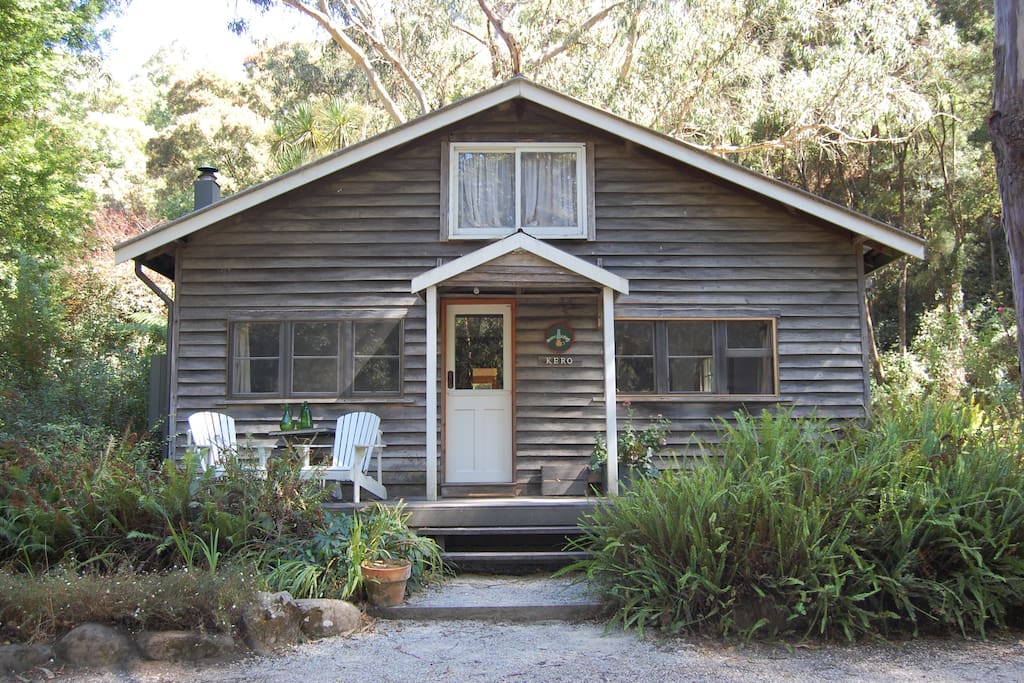 allenvale cottages | 150 Allenvale Rd, Lorne VIC 3232, Australia | Phone: 0413 346 360