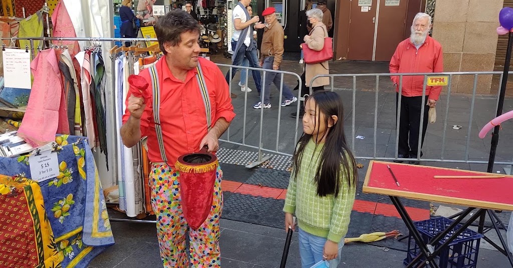 cosmo the clown Entertainment | 102/2 The Piazza, Wentworth Point NSW 2127, Australia | Phone: 0410 187 880