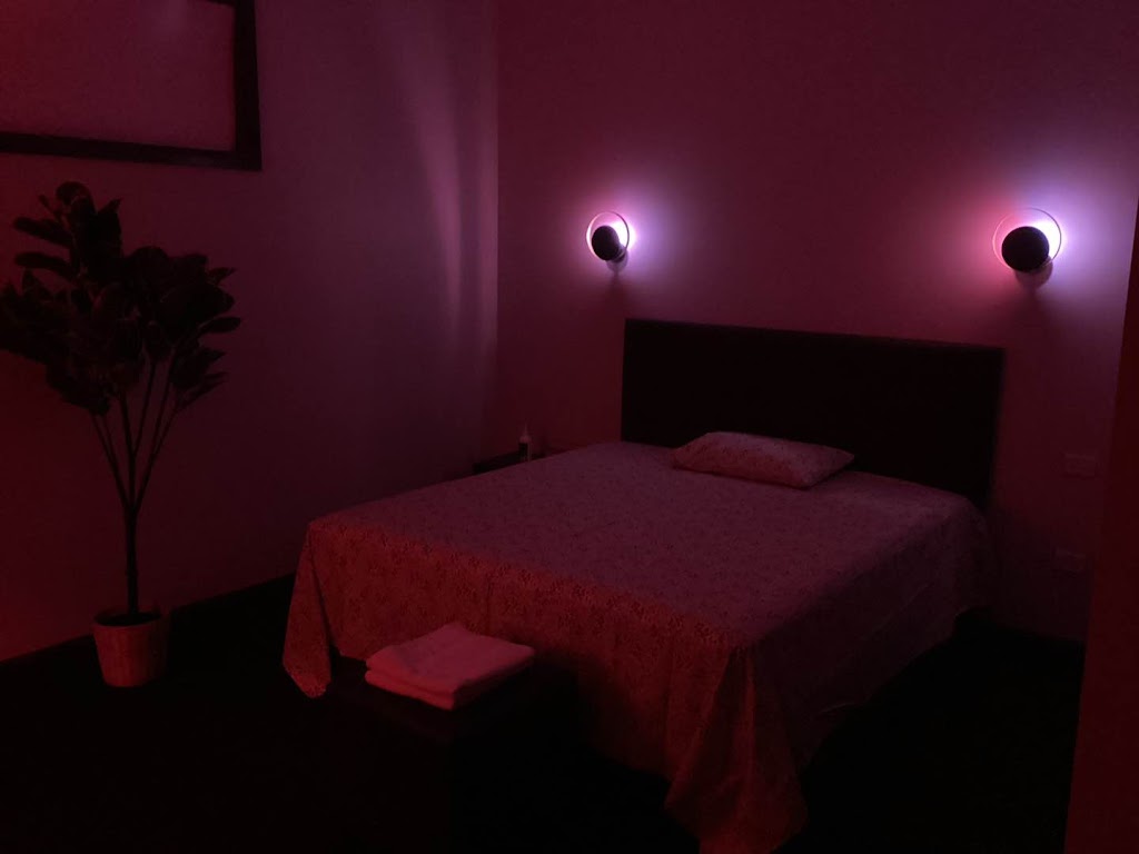 Bathurst Brothel | 8 Kirkcaldy St, South Bathurst NSW 2795, Australia | Phone: 0493 770 706