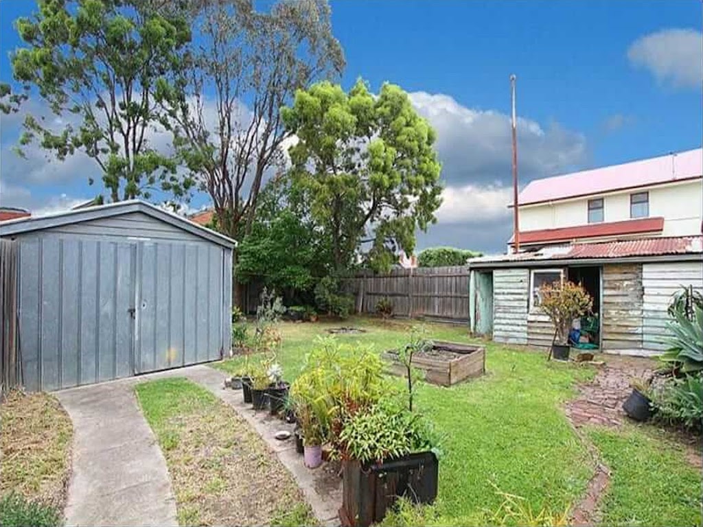 Strikon - Best Custom Home Builders in Gisborne Melbourne | Mt Gisborne Rd, Gisborne VIC 3437, Australia | Phone: 0434 365 109